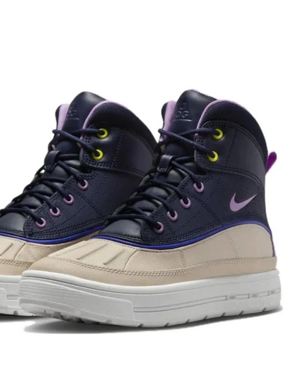 Nike Woodside 2 High ACG GS Sanddrift Obsidian Boots Size 5Y, 5M. 6.5W